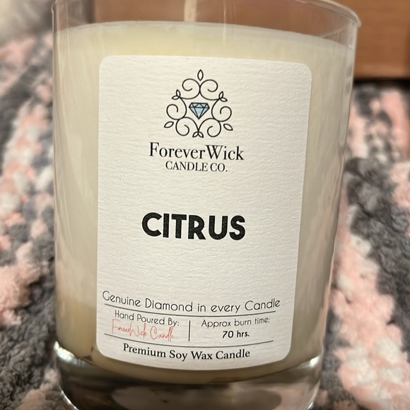 ForeverWick Candle Co. genuine Diamond in every candle made with Soy Wax - Picture 4 of 10